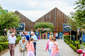 The Valley, Evesham for lease Interior Photo- Image 1 of 2