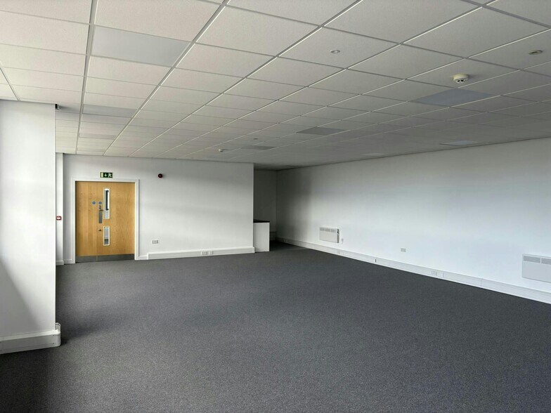 Ordnance Rd, Chorley à louer - Photo du bâtiment - Image 3 de 3