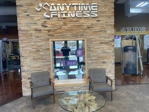 7718 McPherson Rd, Laredo, TX for lease Interior Photo- Image 2 of 4