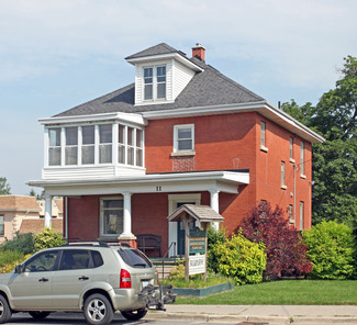 Plus de détails pour 11 Brock St E, Uxbridge, ON - Bureau/Commerce de détail à louer