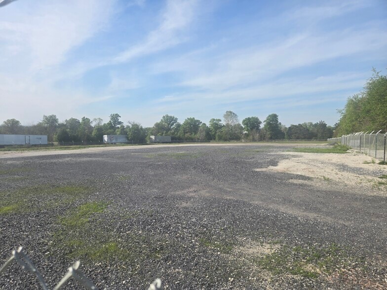 3668 Baltimore Pike, Littlestown, PA for lease - Primary Photo - Image 1 of 7