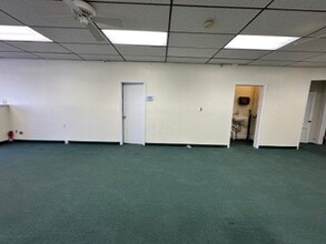 804 Broadway, Bayonne, NJ à vendre Photo intérieure- Image 1 de 9