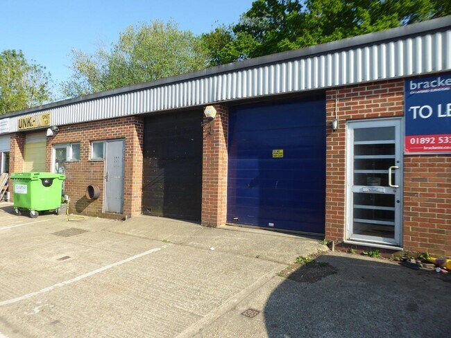 Plus de détails pour Longfield Rd, Tunbridge Wells - Industriel à louer