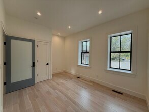 21 Lower Station Rd, Garrison, NY for lease Interior Photo- Image 2 of 8