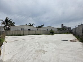 260 Sunshine Rd, Sunshine for lease Building Photo- Image 2 of 2