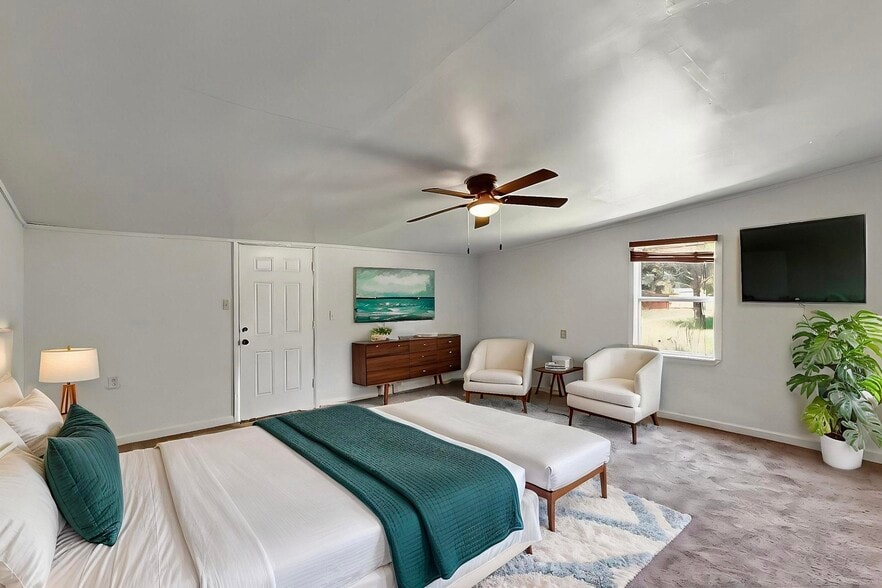 691 Rose Garden Dr, McKinney, TX for sale - Interior Photo - Image 2 of 17