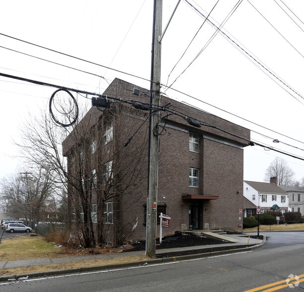 52 S Main St, Spring Valley, NY for sale - Building Photo - Image 2 of 2
