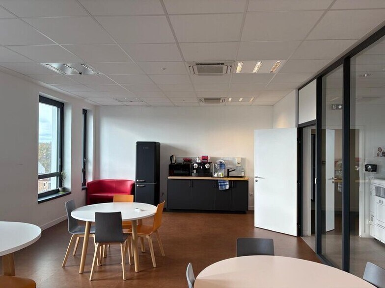 Office in Choisy-le-Roi for lease - Interior Photo - Image 3 of 12