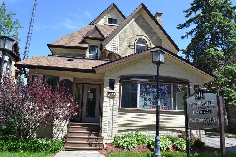 541 Queen St S, Kitchener, ON à vendre Photo principale- Image 1 de 1