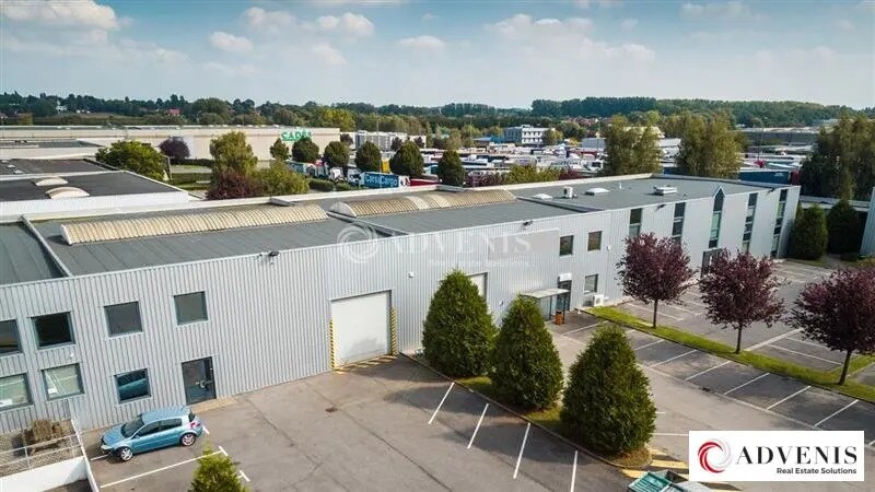 Industrial in Roncq for lease - Building Photo - Image 1 of 12