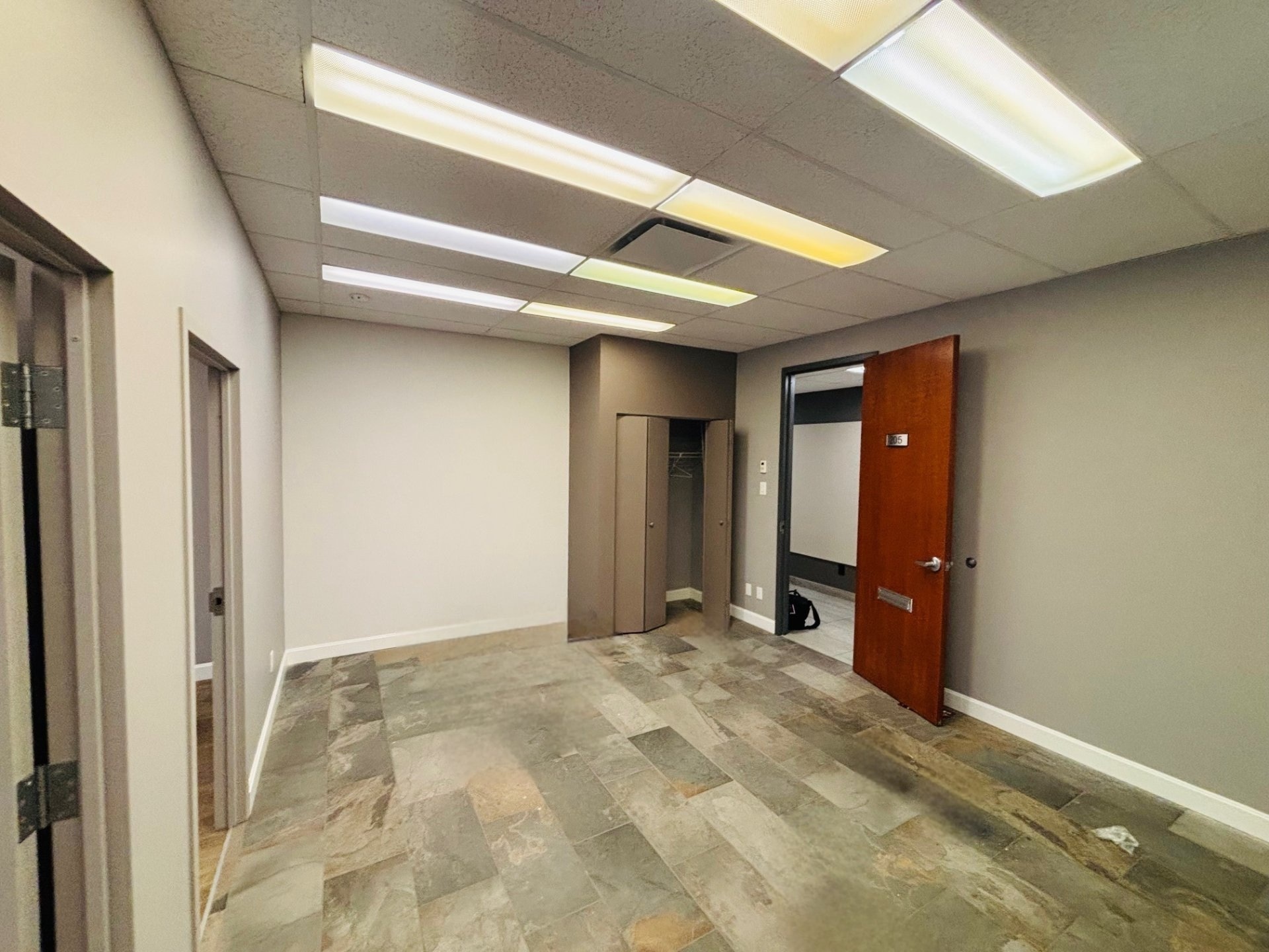 3505-3533 Boul de la Concorde E, Laval, QC for lease Interior Photo- Image 1 of 5