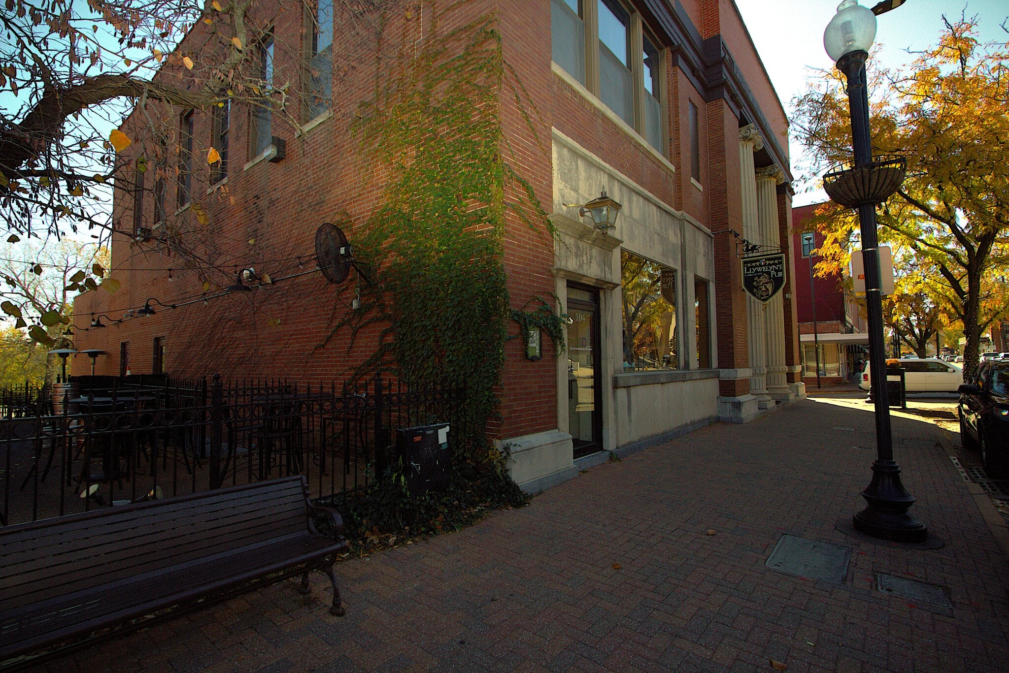 100-104 N Main St, Saint Charles, MO à louer Photo intérieure- Image 1 de 11