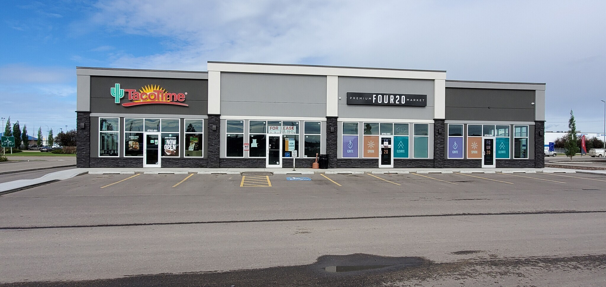 6702 Golden West Av, Red Deer, AB à louer Photo principale- Image 1 de 2