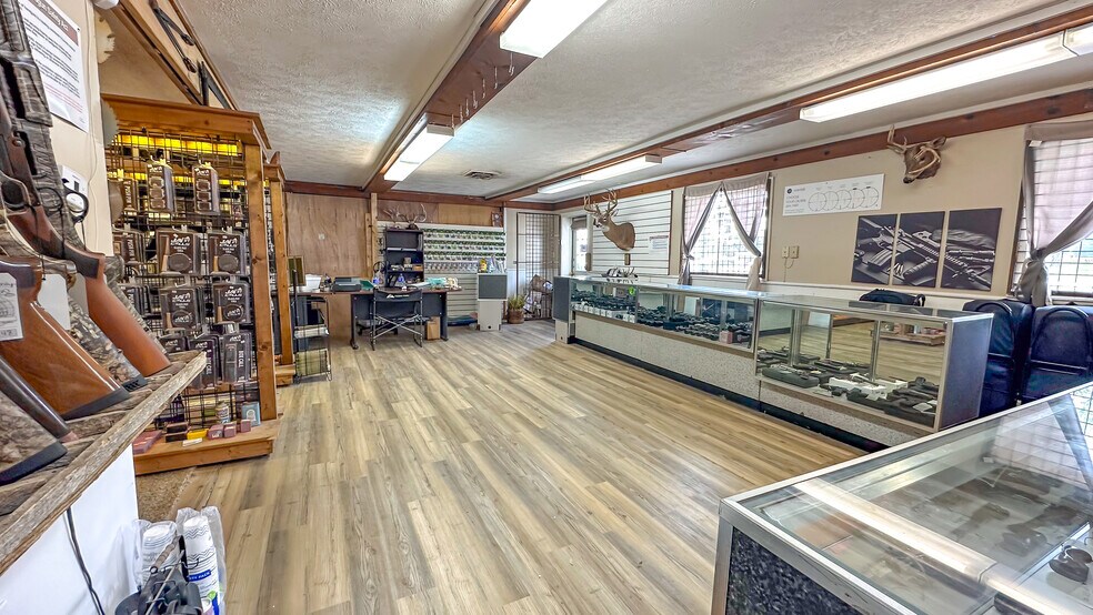 398 S Main St, Hartville, MO à vendre - Photo du bâtiment - Image 3 de 16