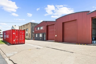 More details for 3-5 Staple St, Seventeen Mile Rocks - Industrial for Lease
