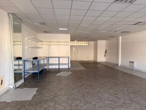 13 Rue Georges Auric, Paris for lease Interior Photo- Image 1 of 7