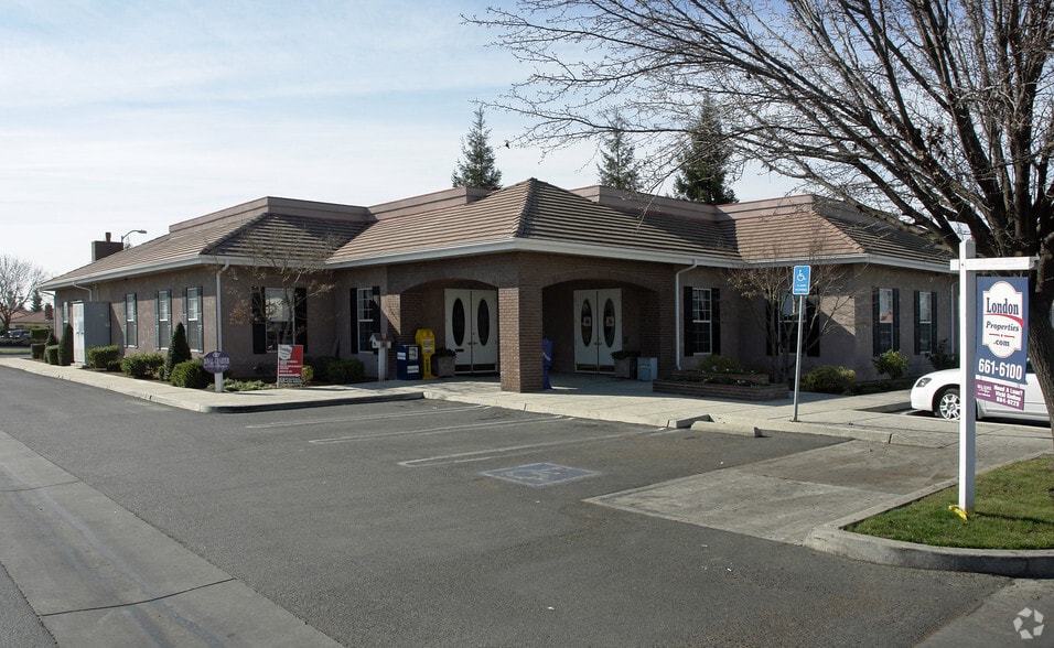 1445 N Schnoor St, Madera, CA for sale - Building Photo - Image 3 of 4