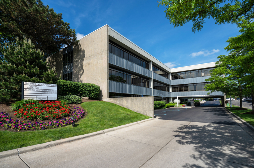 36800 Woodward Ave, Bloomfield Hills, MI for lease - Building Photo - Image 1 of 11