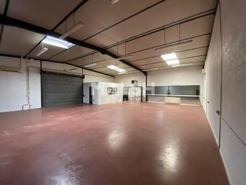 Bureau dans Genay à louer - Photo intérieure - Image 3 de 9