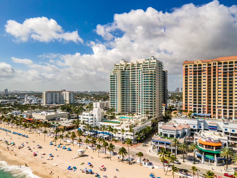 101 S Fort Lauderdale Beach Blvd, Fort Lauderdale, FL à louer - Photo du bâtiment - Image 1 de 3