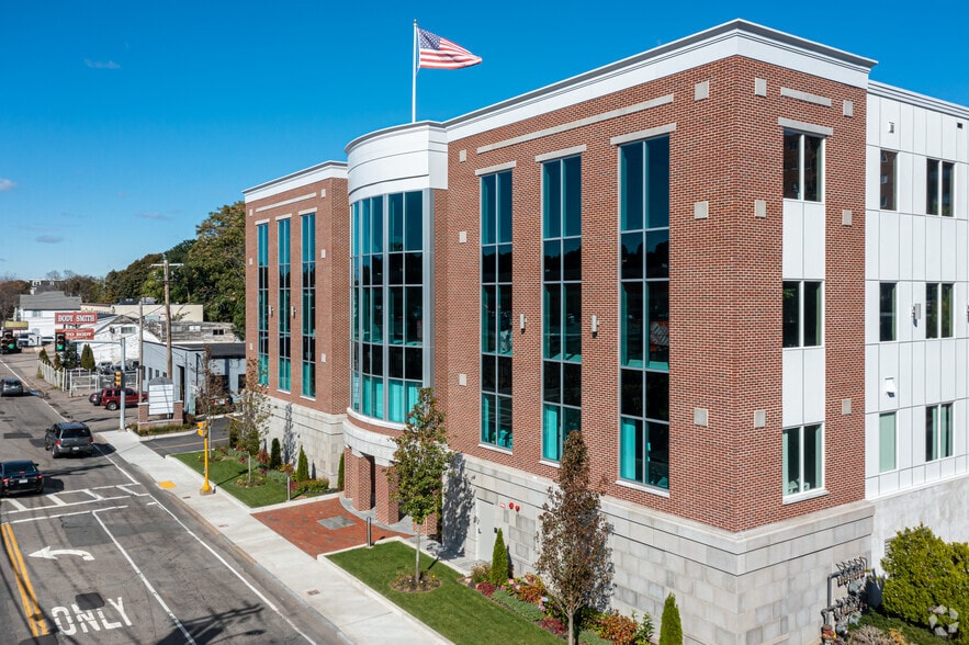 218 Willard St, Quincy, MA for lease - Building Photo - Image 1 of 13