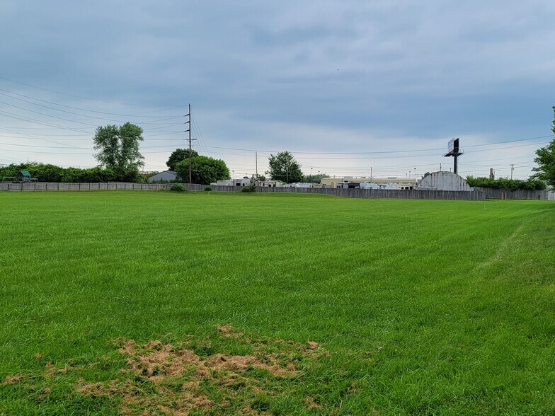 5757 W Broad St, Galloway, OH à louer - Photo du bâtiment - Image 3 de 4