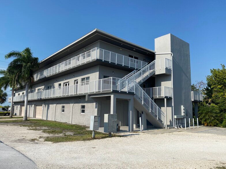 21430-21460 Overseas Hwy, Cudjoe Key, FL à louer - Photo du bâtiment - Image 1 de 4