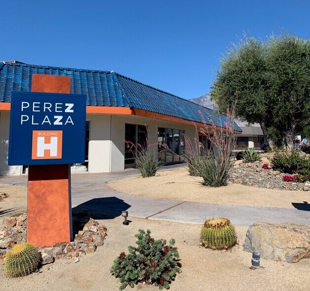 68845 Perez Rd, Cathedral City, CA à louer - Photo du bâtiment - Image 2 de 2