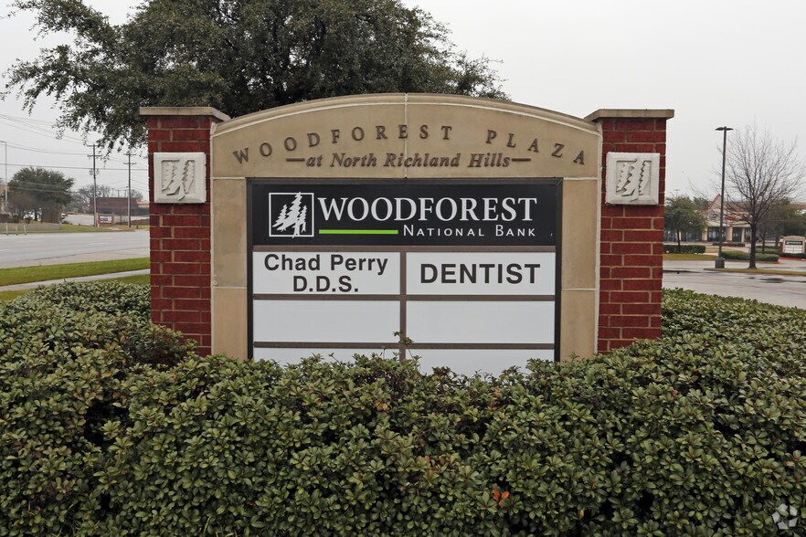 8408 Davis Blvd, North Richland Hills, TX à vendre - Photo du bâtiment - Image 2 de 13