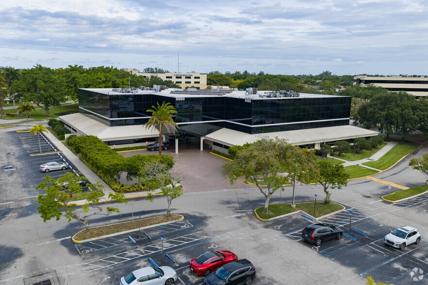 9980 Central Park Blvd N, Boca Raton, FL for lease - Building Photo - Image 3 of 5