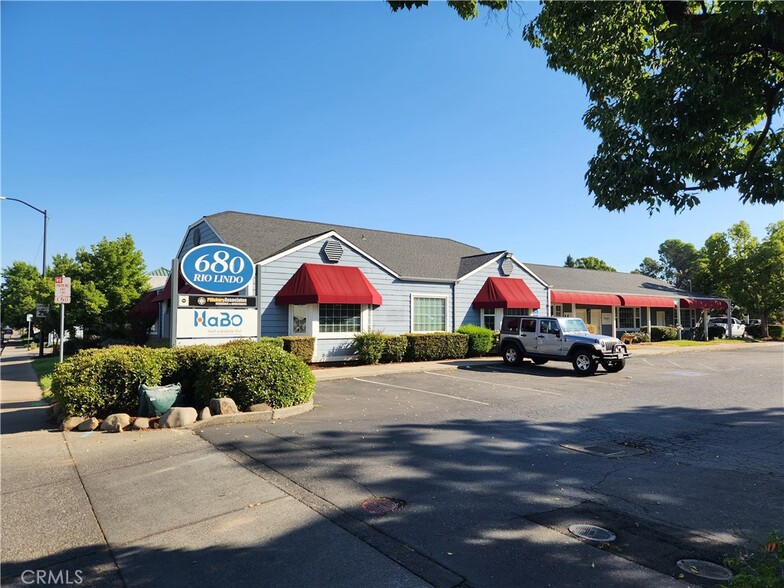 680 Rio Lindo Ave, Chico, CA for lease - Building Photo - Image 2 of 13