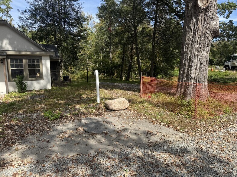 876 Route 35, Cross River, NY à louer - Photo du bâtiment - Image 3 de 3