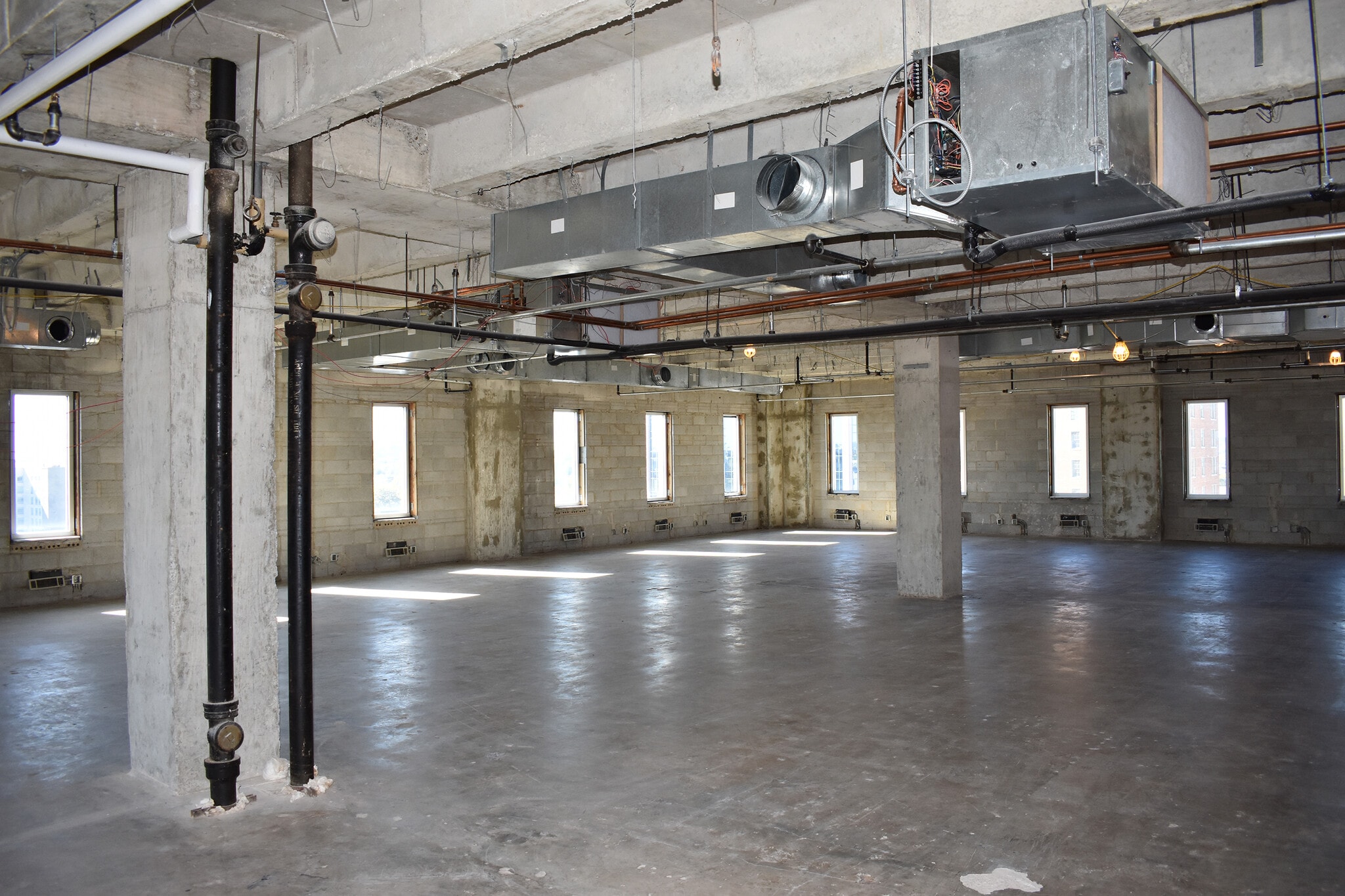 200 Westside Sq, Huntsville, AL for lease Interior Photo- Image 1 of 4