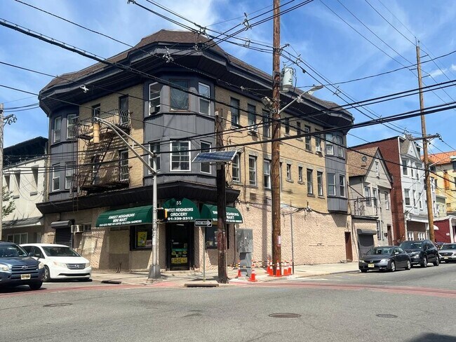 More details for 55 E 21st St, Bayonne, NJ - Retail for Sale