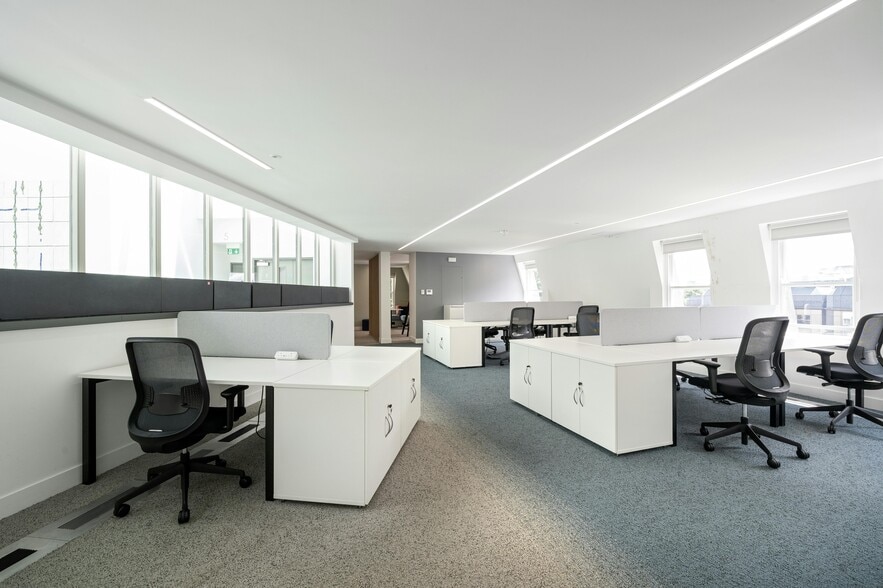 36-40 Jermyn St, London for lease - Interior Photo - Image 3 of 32