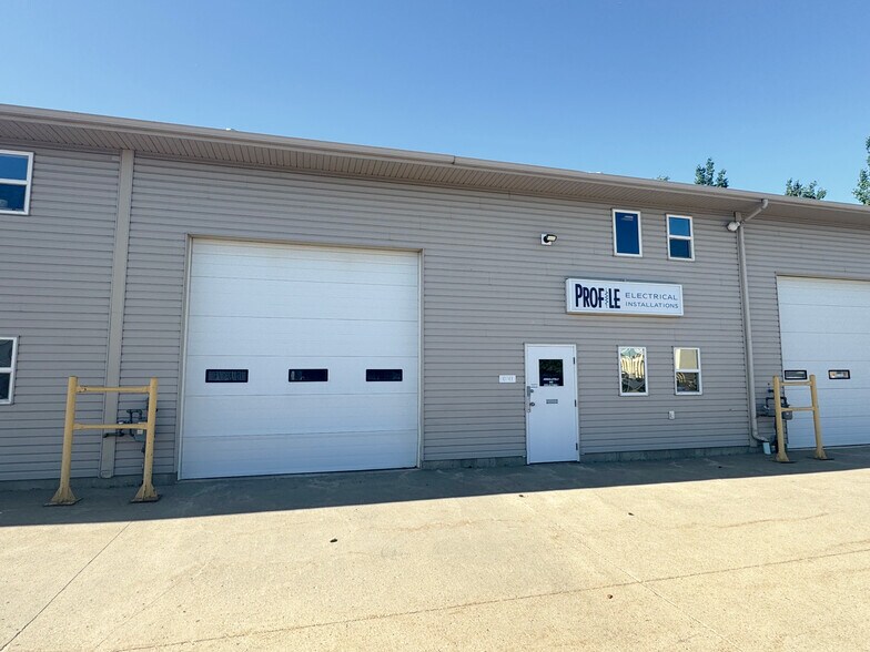 10723-10751 181 St NW, Edmonton, AB à vendre - Photo du bâtiment - Image 1 de 5