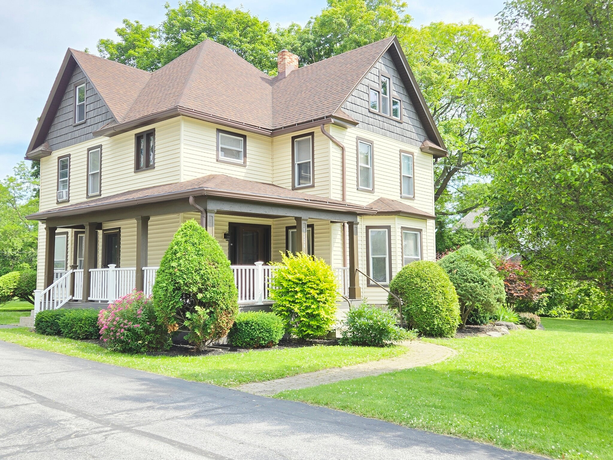 3224 E Henrietta Rd, Henrietta, NY à vendre Photo principale- Image 1 de 24