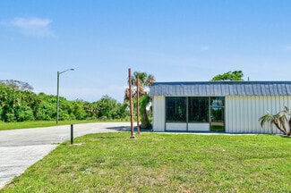 Plus de détails pour 3801 Okeechobee Rd, Fort Pierce, FL - Bureau/Commerce de détail à louer