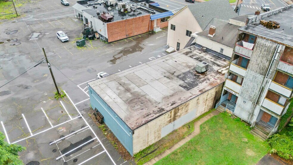 1191 Main St, East Hartford, CT à louer - Photo du bâtiment - Image 3 de 9