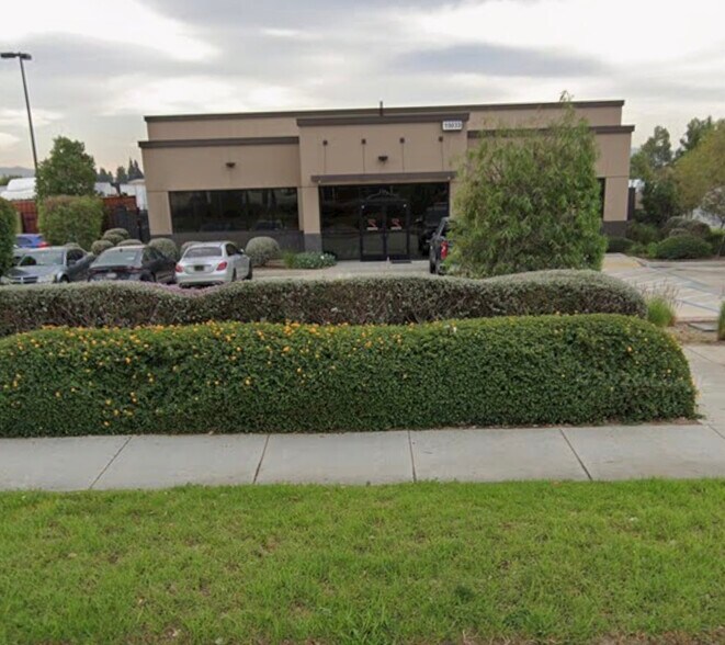 15033 Slover Ave, Fontana, CA à louer - Photo du bâtiment - Image 2 de 16