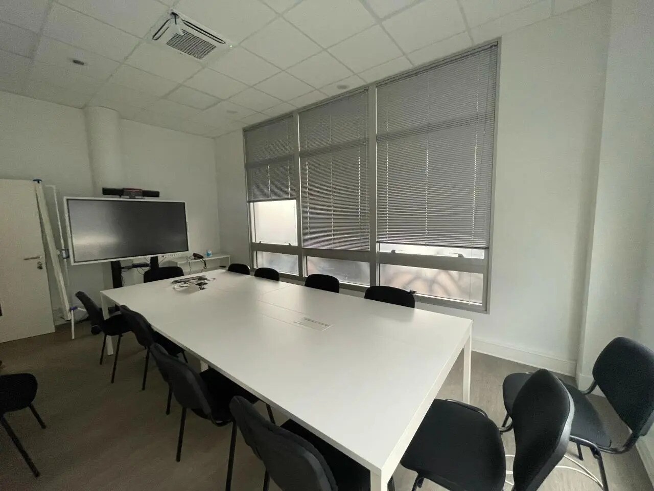 Bureau dans Saint-Ouen-sur-Seine à louer Photo intérieure- Image 1 de 13