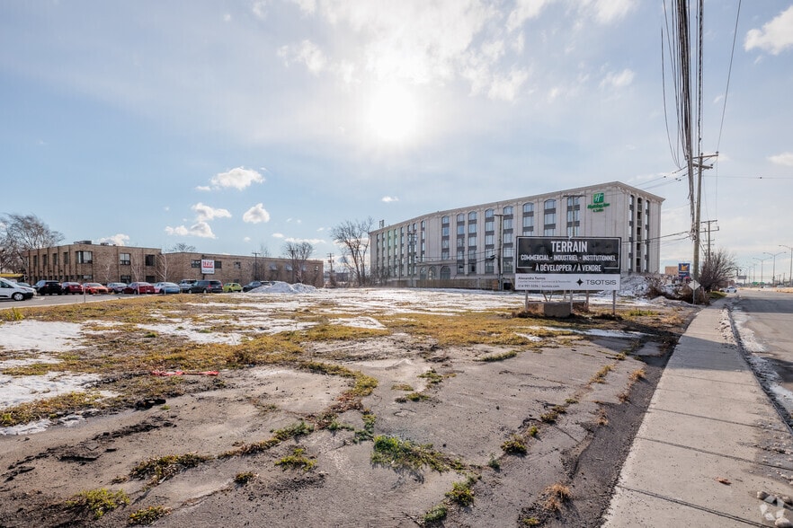 Ch De La Côte-de-Liesse, Montréal, QC à vendre - Photo du bâtiment - Image 2 de 3