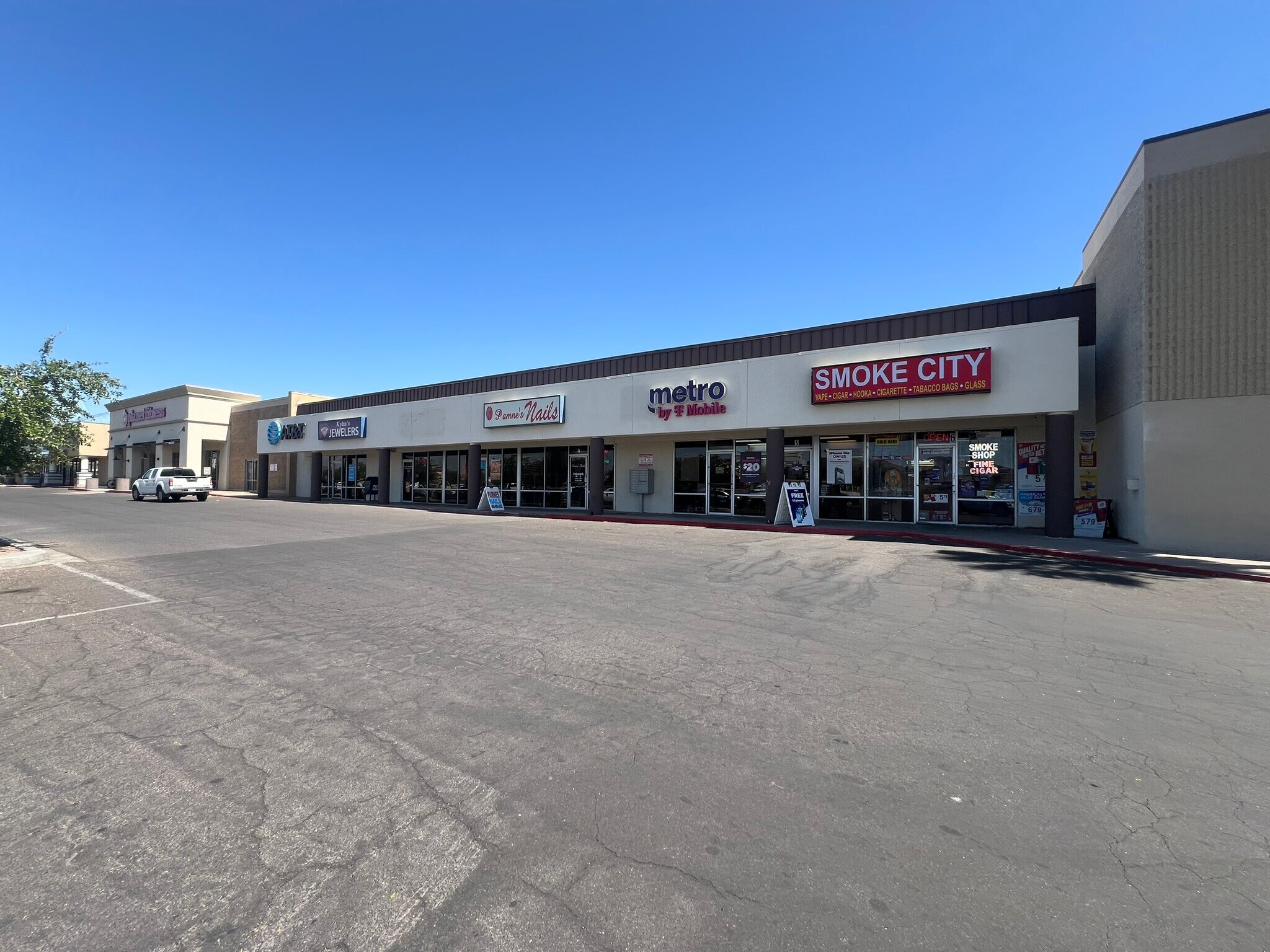 3003 W Apache Trl, Apache Junction, AZ à louer Photo du bâtiment- Image 1 de 15