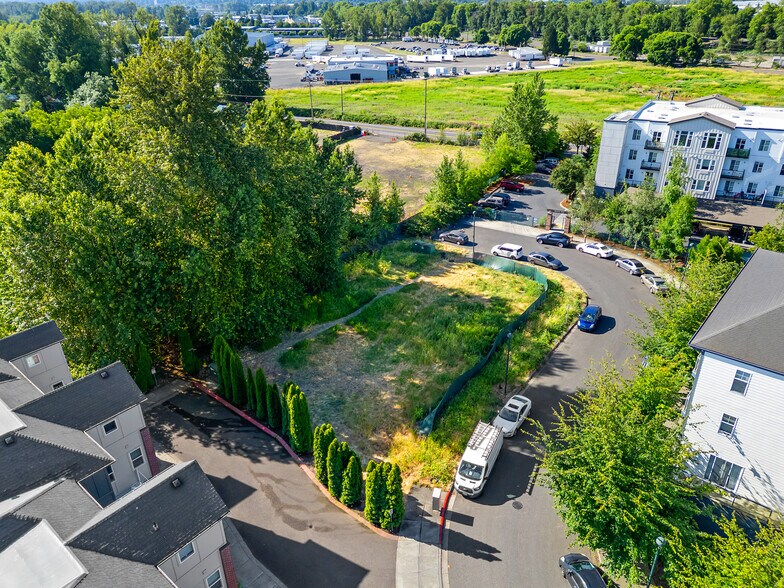 800 N Harbour Dr, Portland, OR à vendre - Photo du bâtiment - Image 3 de 4