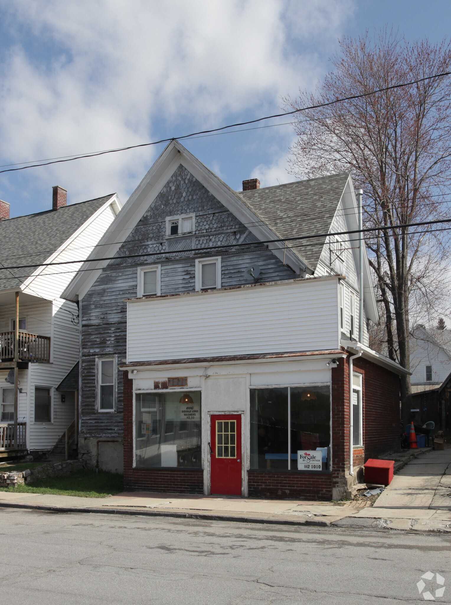 325 Division St, Amsterdam, NY à vendre Photo principale- Image 1 de 3