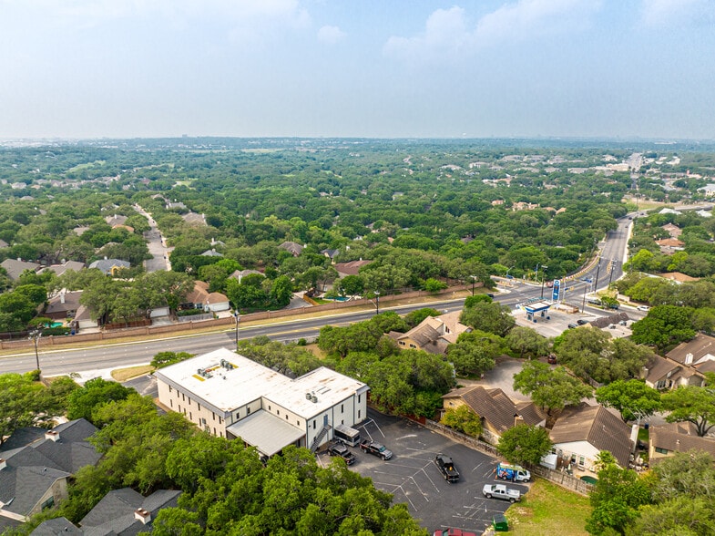 975 W Bitters Rd, San Antonio, TX for sale - Building Photo - Image 3 of 12