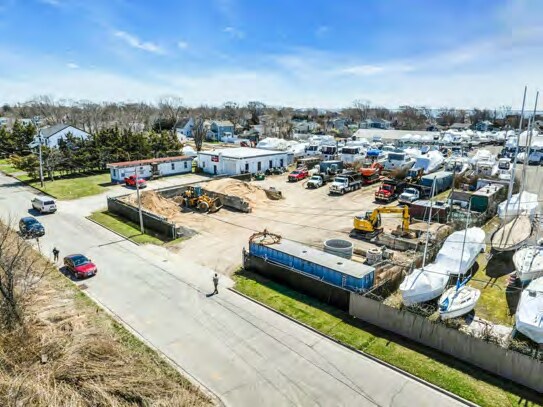62 Campbell St, Patchogue, NY à vendre - Photo du bâtiment - Image 3 de 20