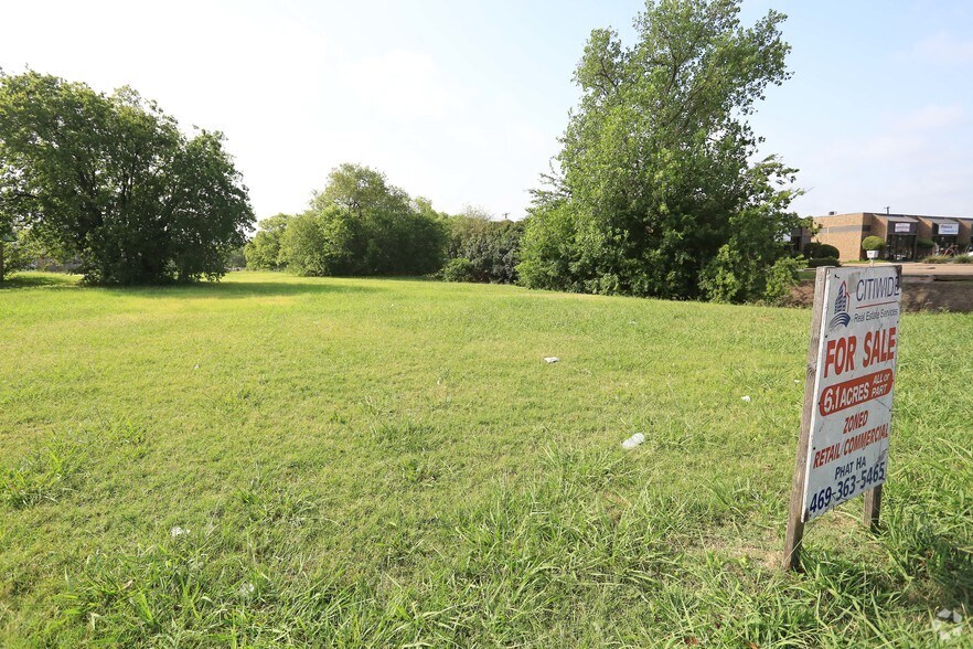 2700 Motley Dr, Mesquite, TX à vendre - Photo principale - Image 1 de 7