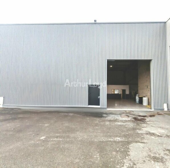 Industrial in Cernay-lès-Reims for sale - Building Photo - Image 2 of 6