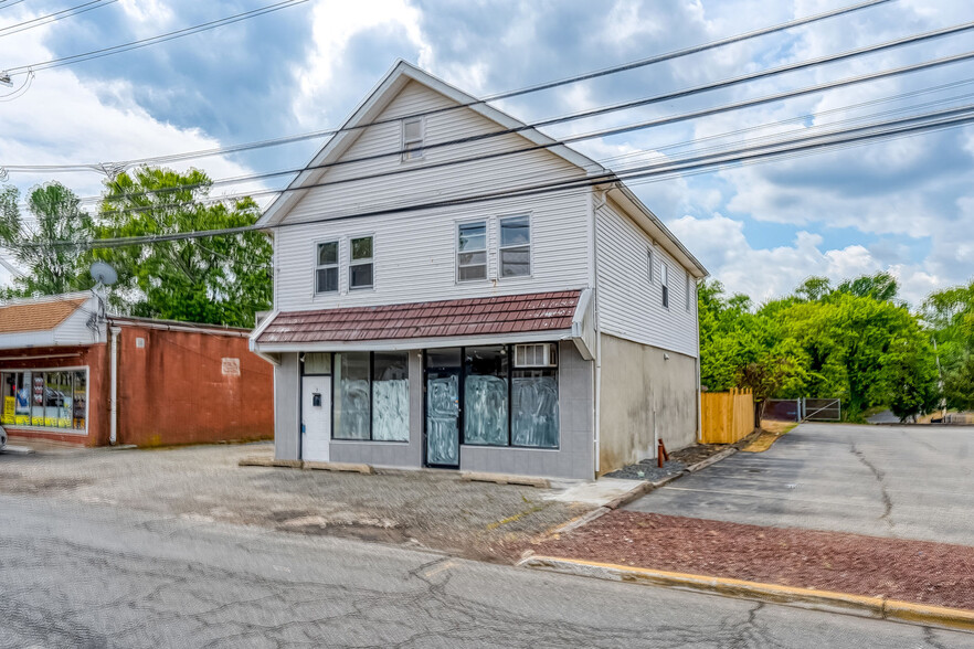 7 Laurence Pky, Laurence Harbor, NJ à vendre - Photo principale - Image 1 de 1